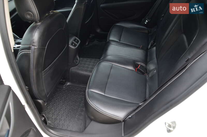 Седан Buick Regal 2018 в Киеве