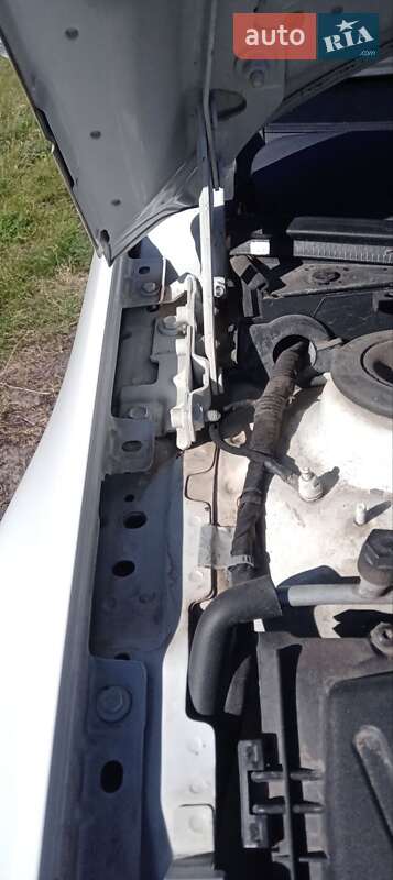 Седан Buick Regal 2013 в Ромнах фото 29 Седан Buick Regal 2013 в Ромнах