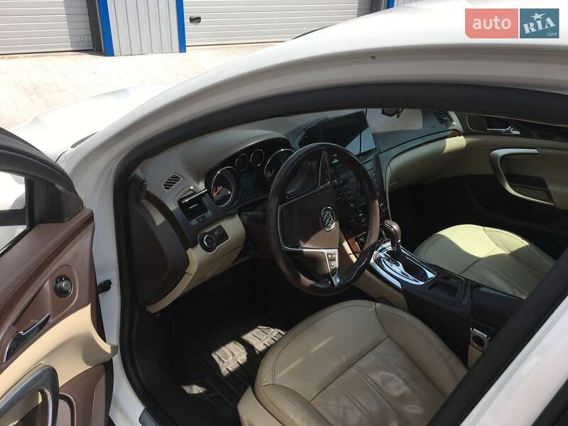 Седан Buick Regal 2010 в Володимирі