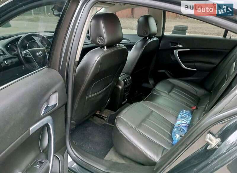 Седан Buick Regal 2012 в Чернигове