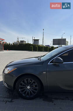 Седан Buick Regal 2011 в 