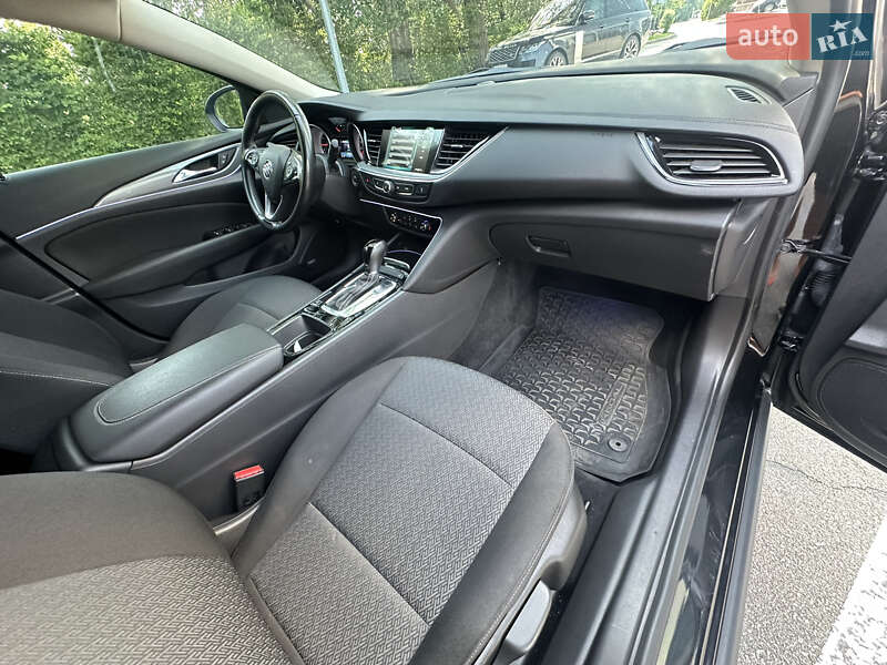 Седан Buick Regal 2018 в Киеве