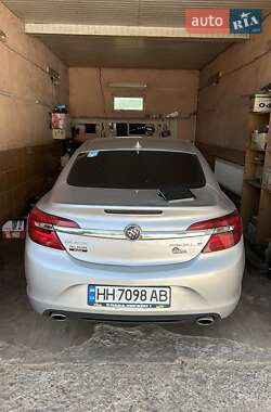 Седан Buick Regal 2015 в 