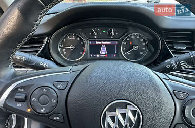Седан Buick Regal 2018 в Киеве