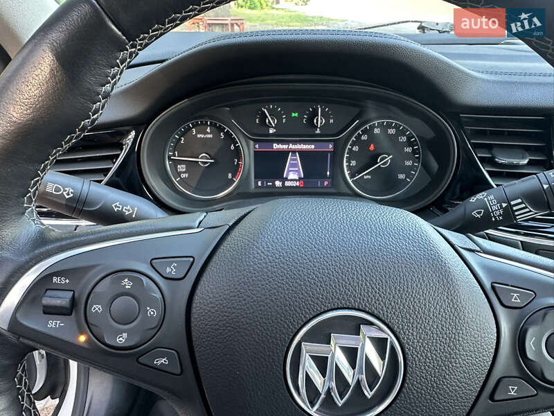 Седан Buick Regal 2018 в Киеве