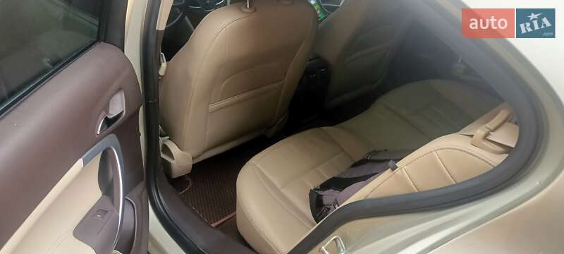 Седан Buick Regal 2015 в Чернігові