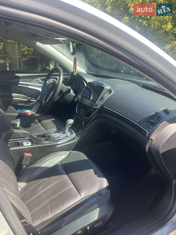 Седан Buick Regal 2014 в Кривом Роге