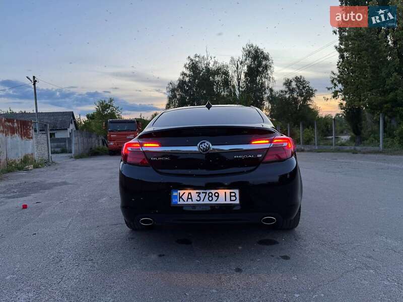 Седан Buick Regal 2016 в Киеве
