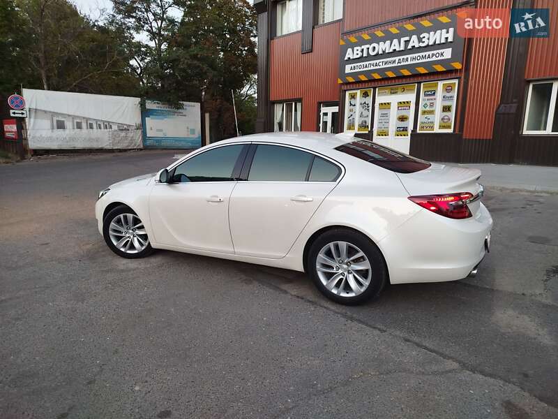 Седан Buick Regal 2015 в Николаеве