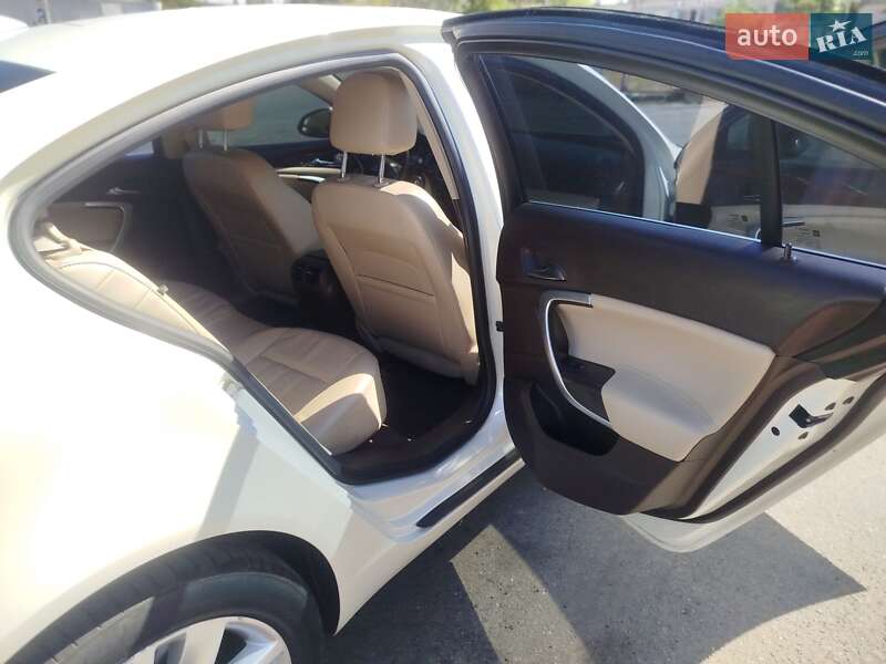 Седан Buick Regal 2015 в Николаеве