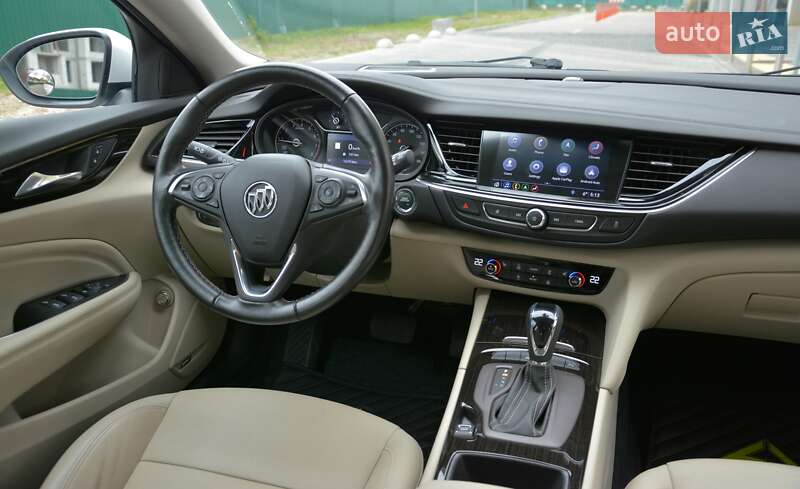 Седан Buick Regal 2018 в Киеве