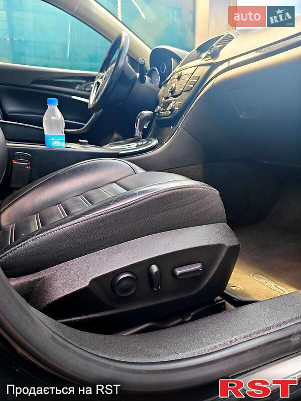 Седан Buick Regal 2013 в Черкассах