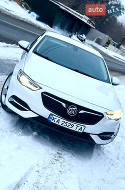 Седан Buick Regal 2018 в Киеве