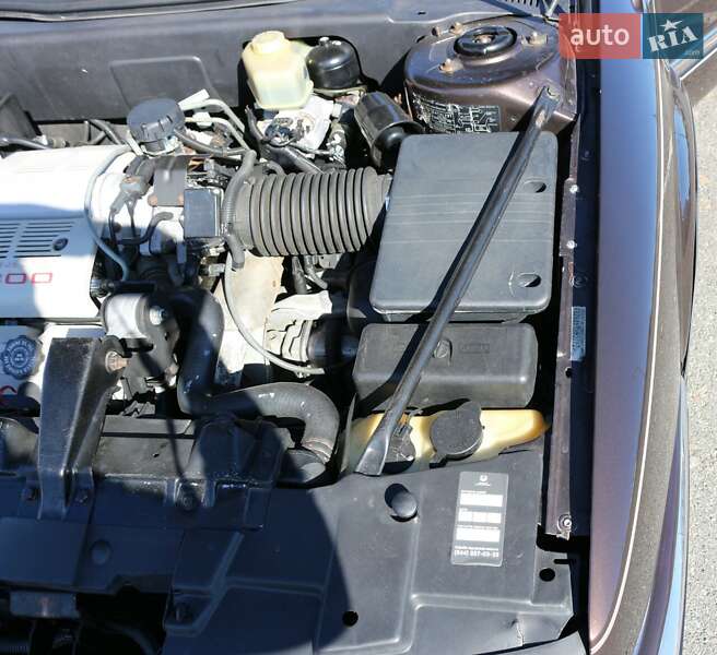 Купе Buick Riviera 1989 в Києві