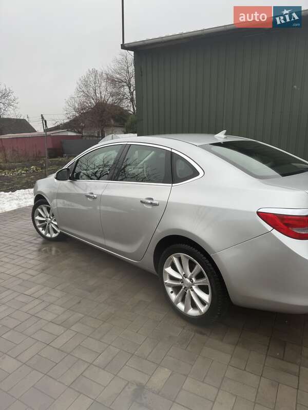 Седан Buick Verano 2012 в Кременчуге