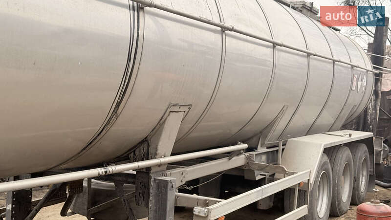 Бітумовоз Burg BPO 1991 в Миколаєві