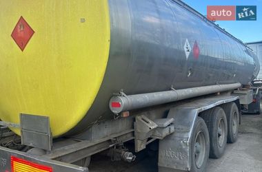 Цистерна напівпричіп Burg BPO 1992 в Одесі