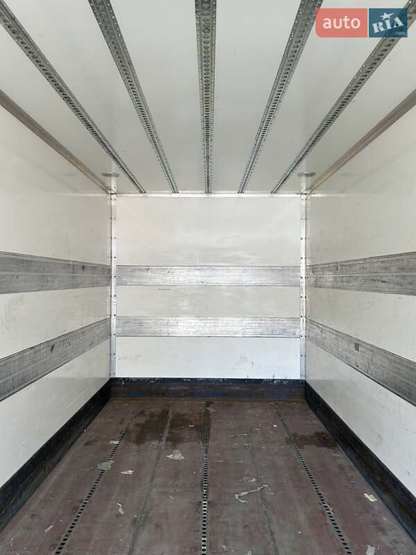 Изотермическая будка Burg Burg 2005 в Киеве