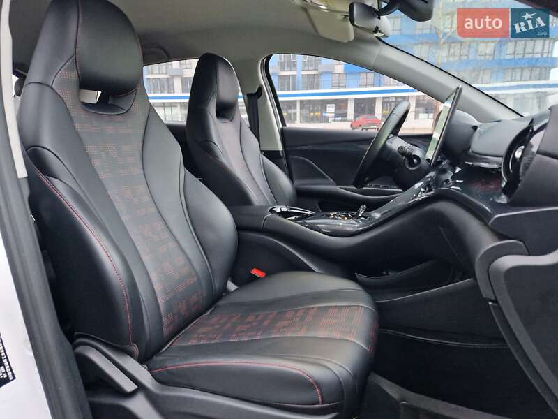 Хэтчбек BYD E2 2023 в Киеве