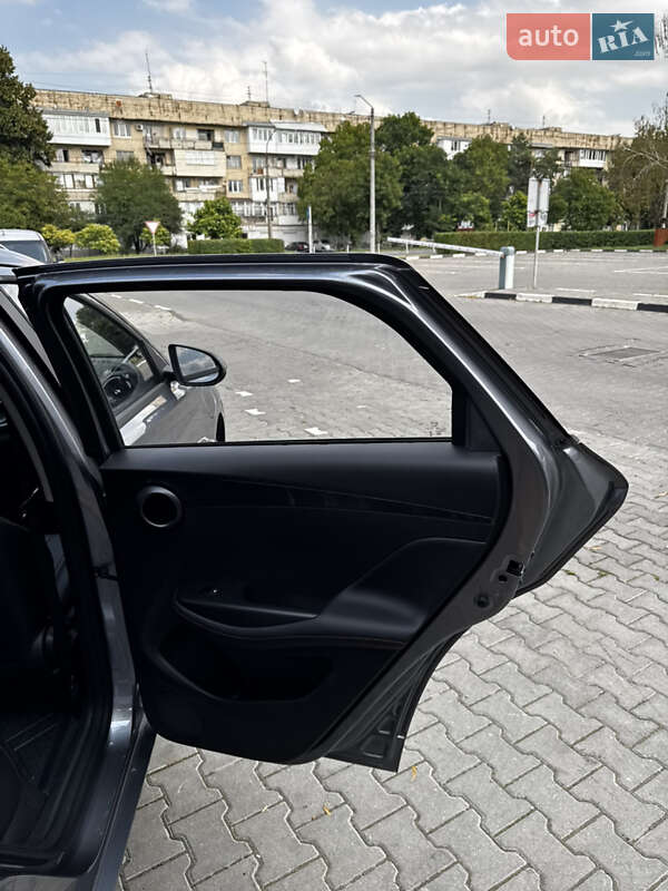 Хэтчбек BYD E2 2025 в Черновцах