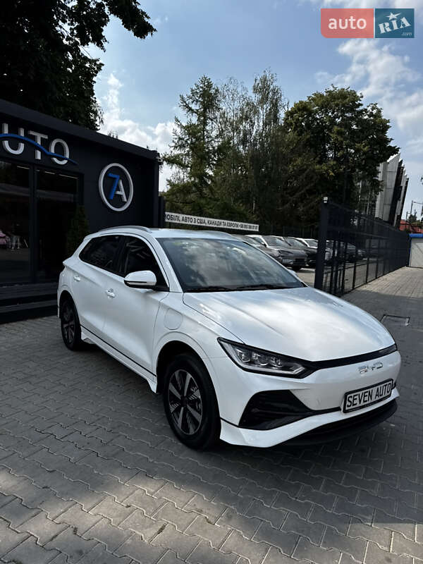 Хетчбек BYD E2 2025 в Чернівцях фото 4 Хетчбек BYD E2 2025 в Чернівцях
