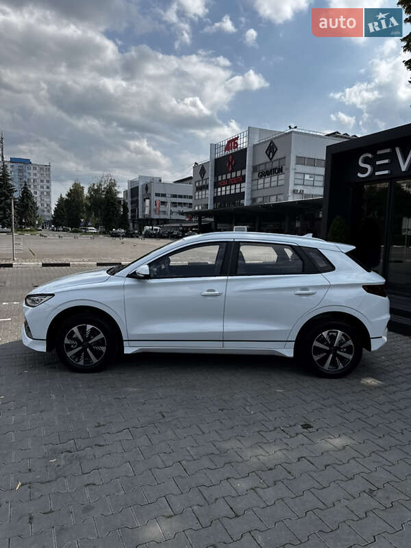 Хетчбек BYD E2 2025 в Чернівцях фото 9 Хетчбек BYD E2 2025 в Чернівцях