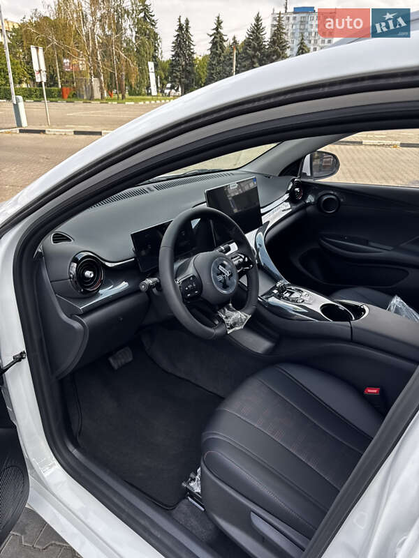 Хетчбек BYD E2 2025 в Чернівцях фото 20 Хетчбек BYD E2 2025 в Чернівцях