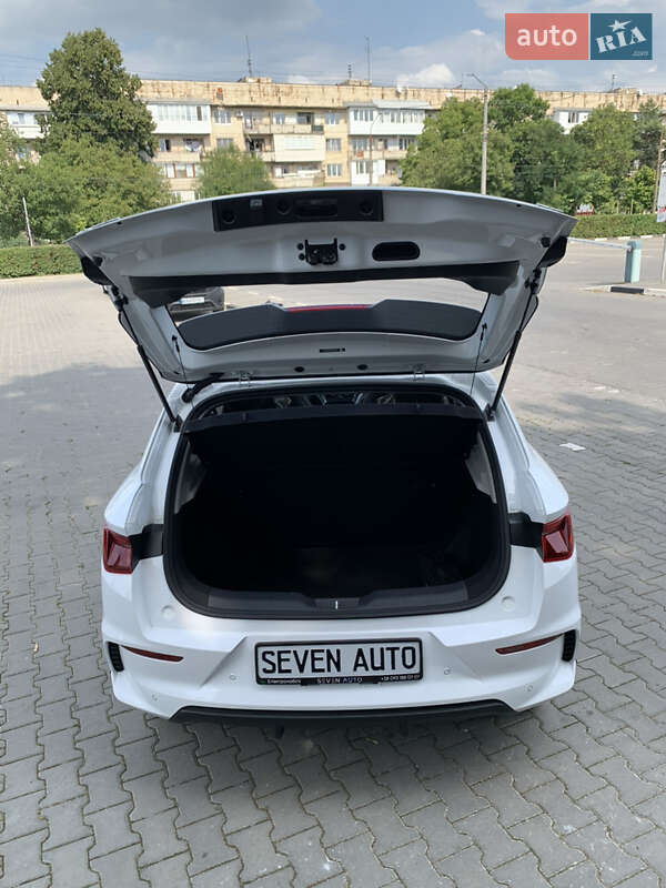 Хетчбек BYD E2 2025 в Чернівцях фото 43 Хетчбек BYD E2 2025 в Чернівцях