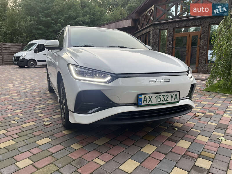 Внедорожник / Кроссовер BYD E2 2023 в Киеве