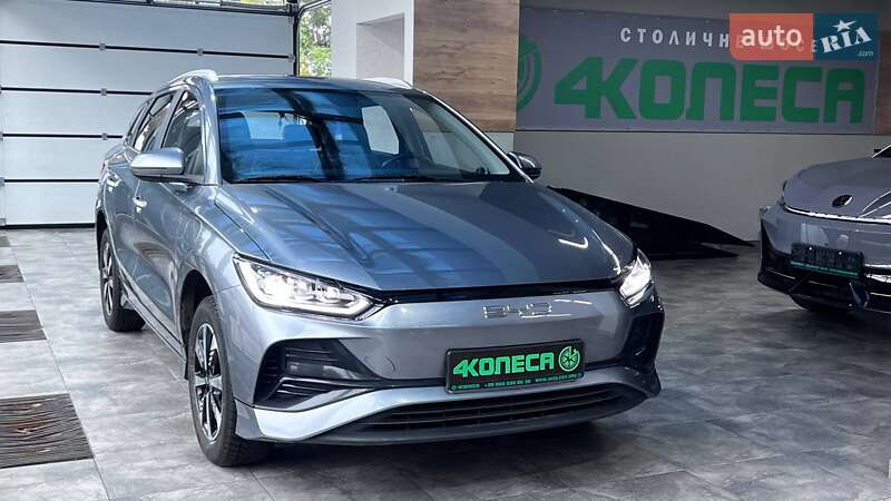 Хэтчбек BYD E2 2023 в Киеве