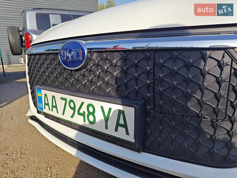 Хэтчбек BYD E2 2022 в Киеве фото 10 Хэтчбек BYD E2 2022 в Киеве