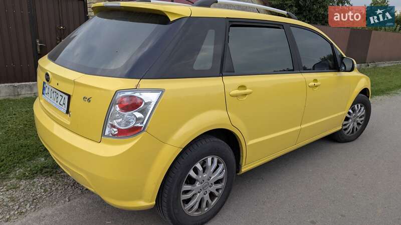 Хэтчбек BYD E6 2014 в Черкассах