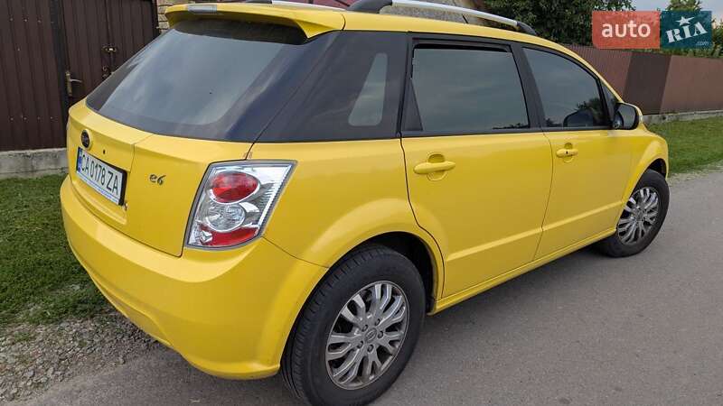 Хэтчбек BYD E6 2014 в Черкассах