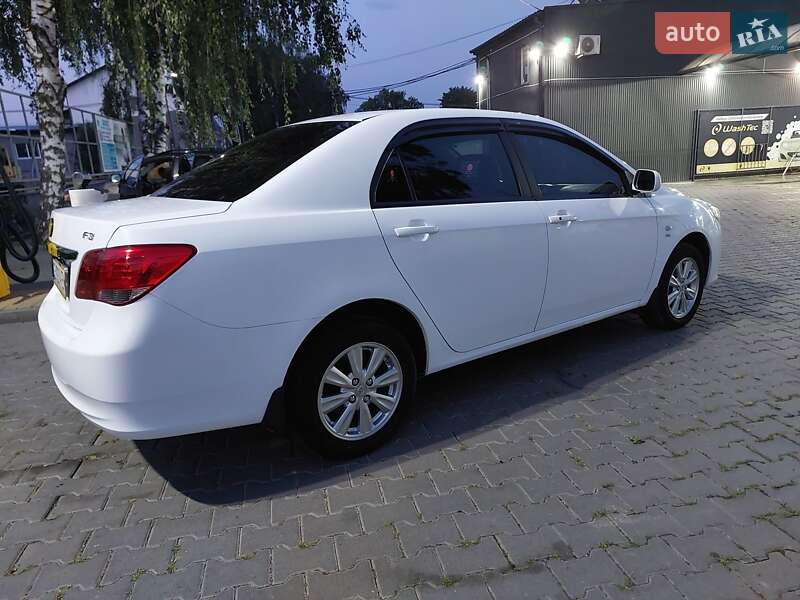 Седан BYD F3 2013 в Черновцах