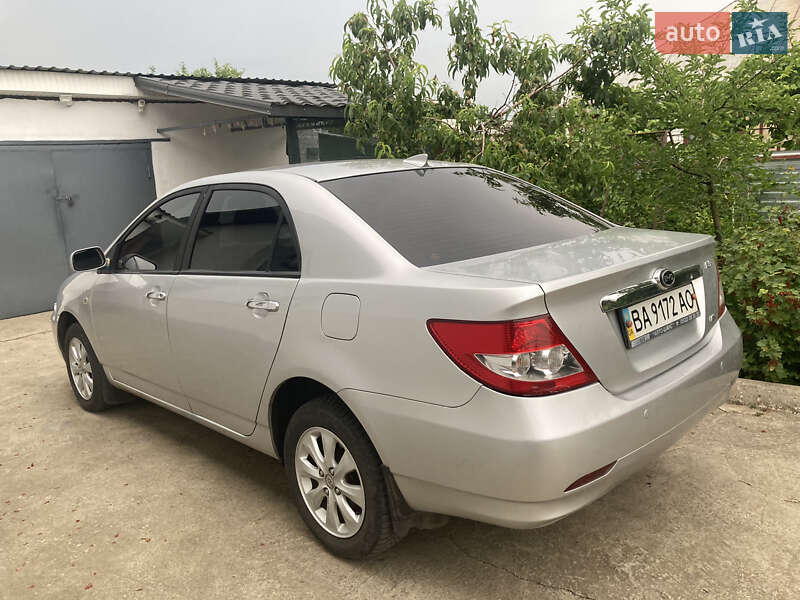 Седан BYD F3 2013 в Благовещенском