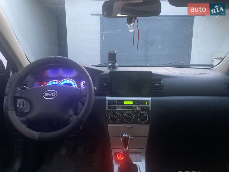Седан BYD F3 2013 в Благовещенском