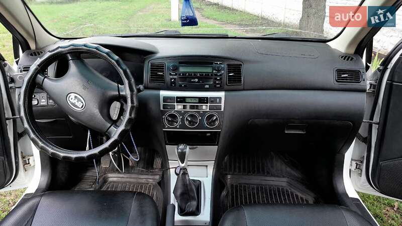 Седан BYD F3 2013 в 
