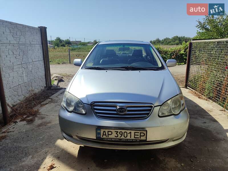Седан BYD F3 2013 в 