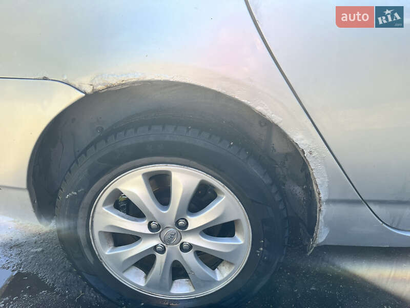 Седан BYD F3 2013 в Дніпрі