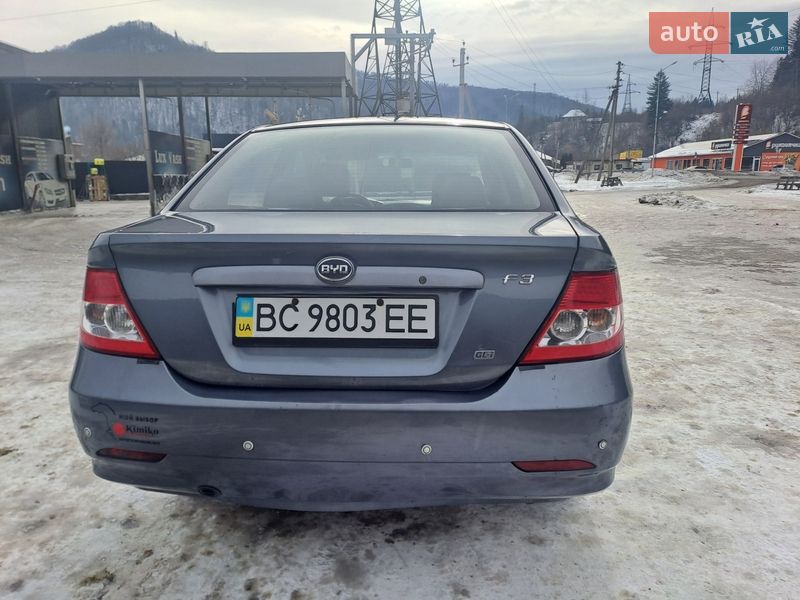 Седан BYD F3 2012 в Бориславе