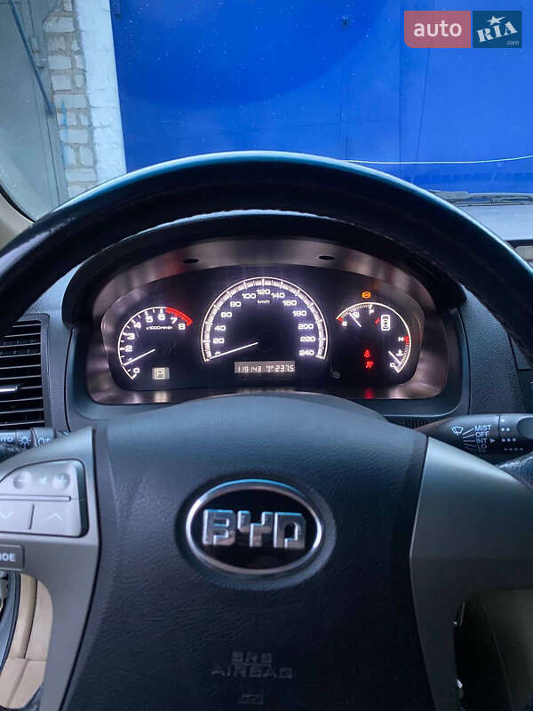 Седан BYD F6 2012 в Першотравенську