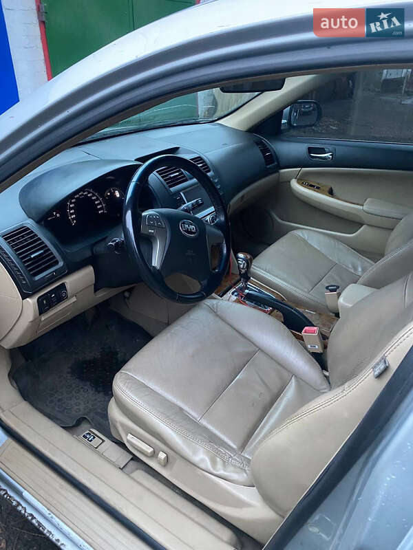 Седан BYD F6 2012 в Першотравенську