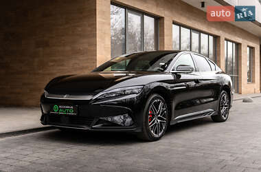 Седан BYD Han 2025 в 