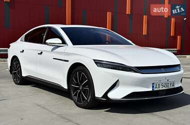 Седан BYD Han 2022 в 