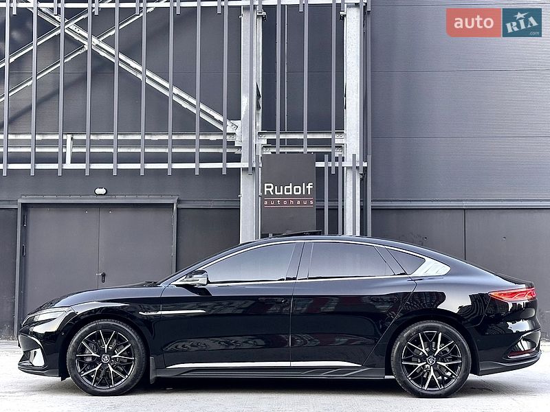 Седан BYD Han 2022 в Киеве