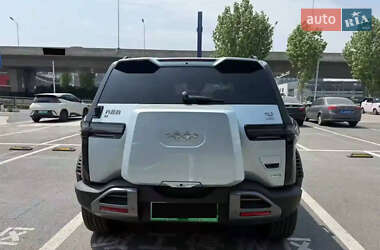 Позашляховик / Кросовер BYD Leopard 3 2025 в 