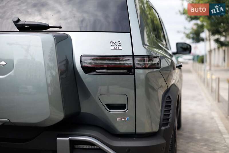 Внедорожник / Кроссовер BYD Leopard 3 2025 в Тернополе