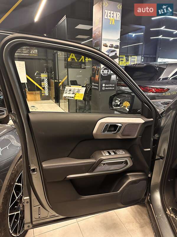 Внедорожник / Кроссовер BYD Leopard 3 2025 в Львове фото 16 Внедорожник / Кроссовер BYD Leopard 3 2025 в Львове