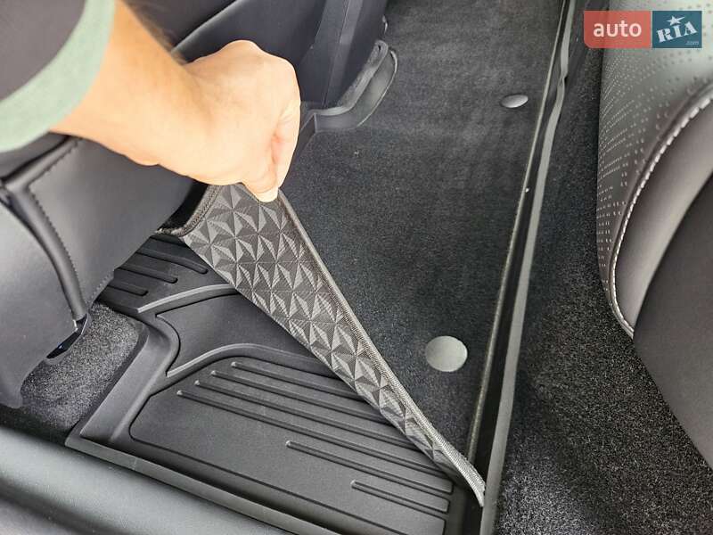 Внедорожник / Кроссовер BYD Leopard 3 2025 в Киеве фото 32 Внедорожник / Кроссовер BYD Leopard 3 2025 в Киеве