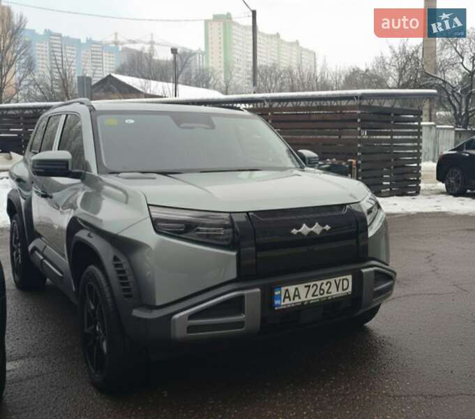 2025 BYD Leopard-3, VIN LGXFF4CD1S0635975:plate — zdjęcie 1 (autoria)